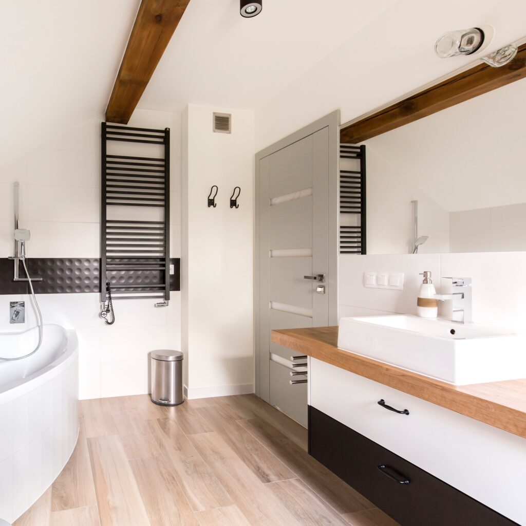 Bathroom in black and white